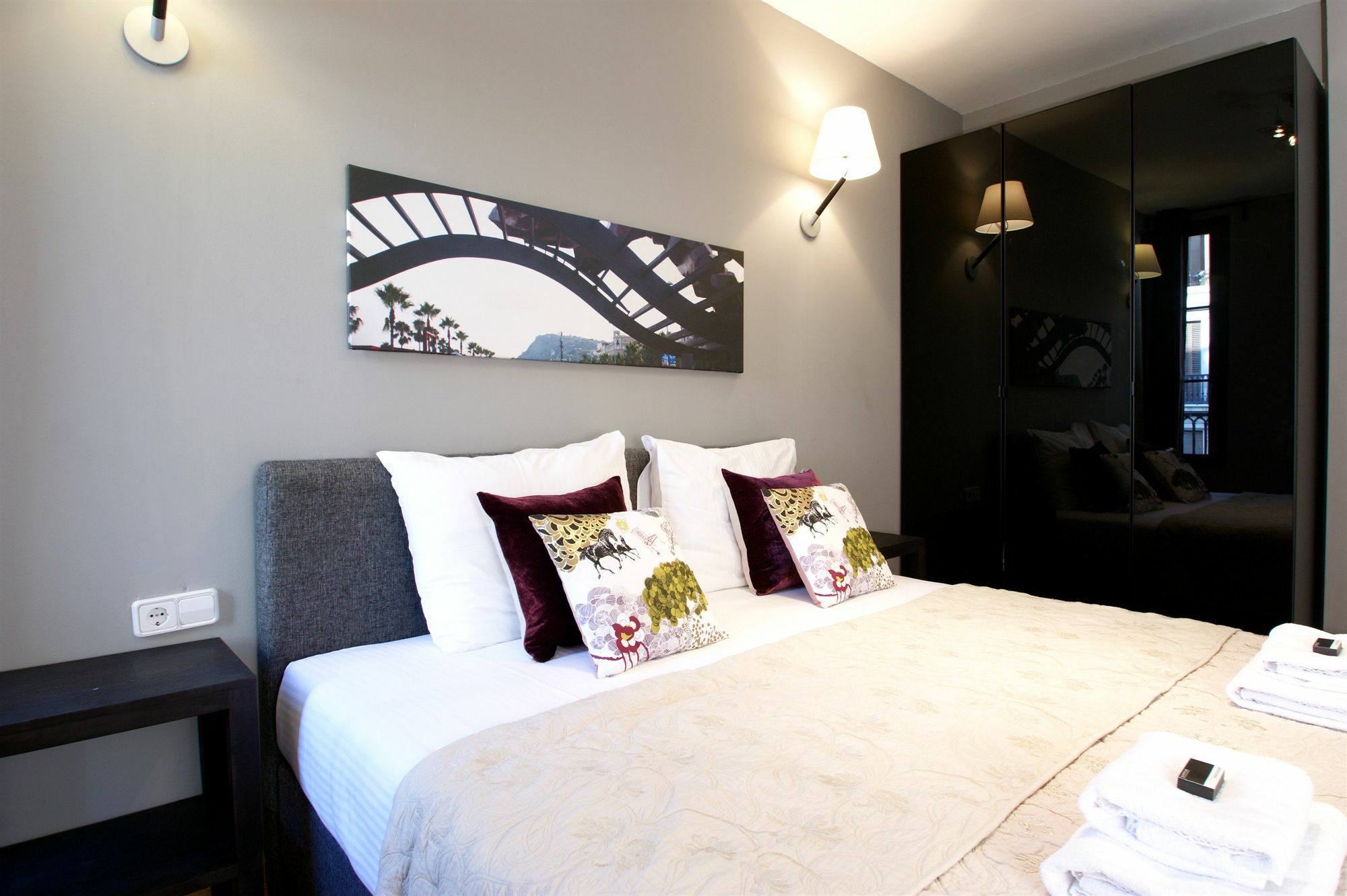 Short Stay Group Paseo De Gracia Serviced Apartments Barcelona Eksteriør bilde